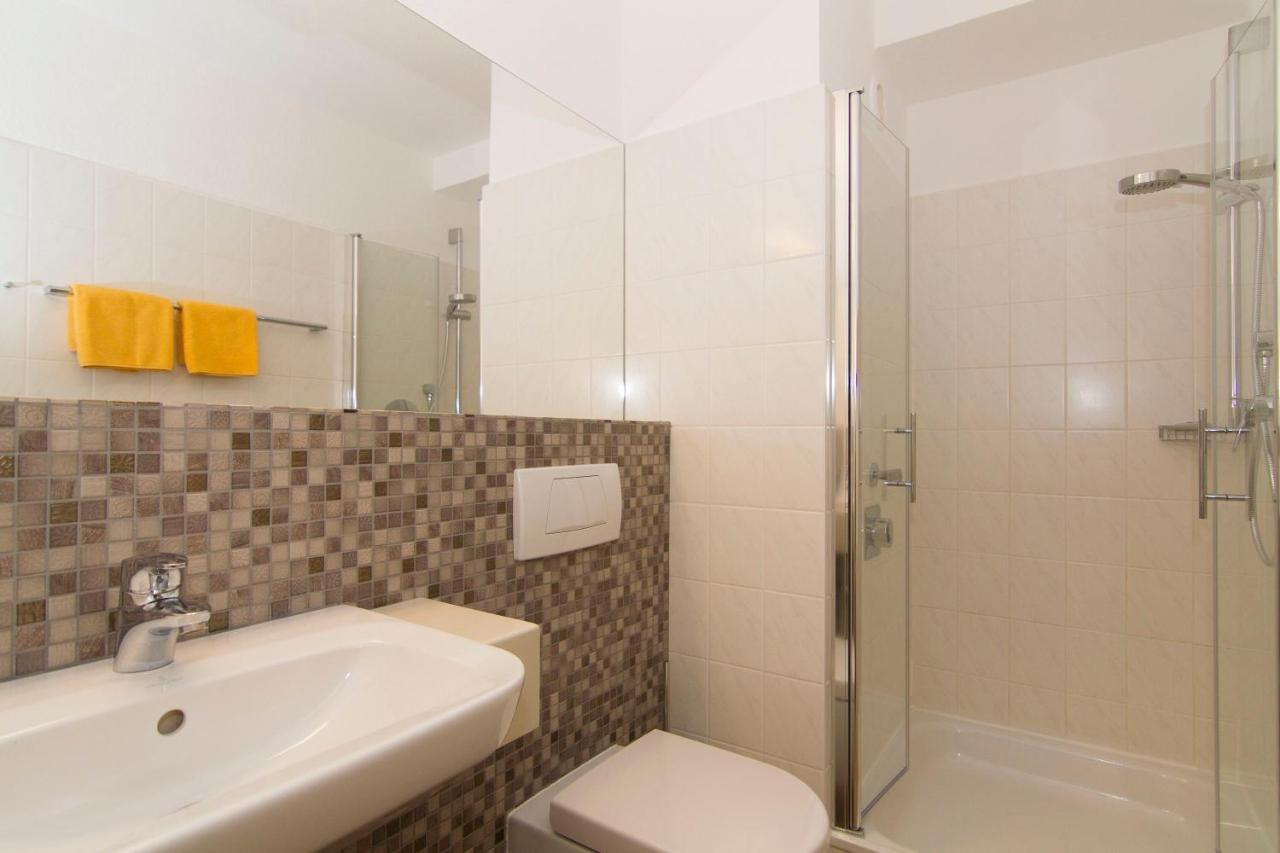 Apartment Trafalgar 126 *